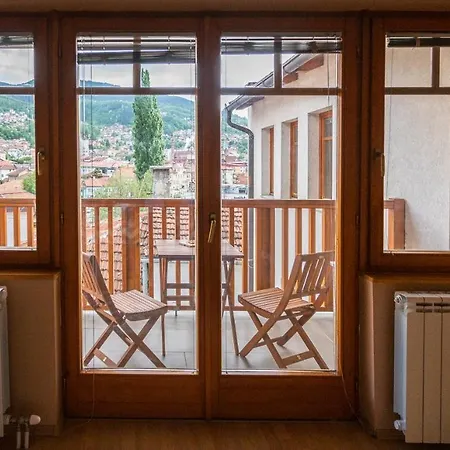 Spacious & Modern Apartments- Old Town סראייבו