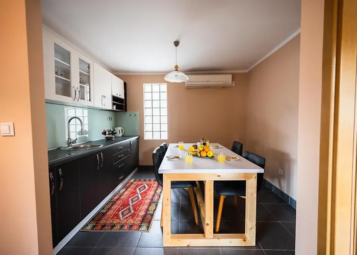 Apartman Spacious & Modern Apartments- Old Town *