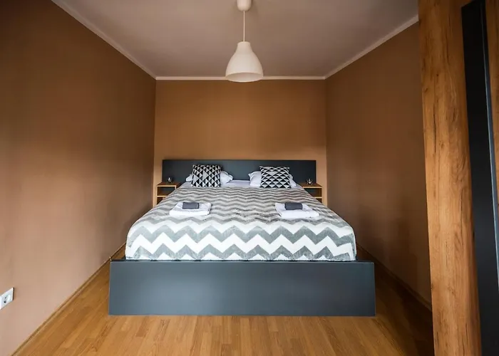 Apartman Spacious & Modern Apartments- Old Town *